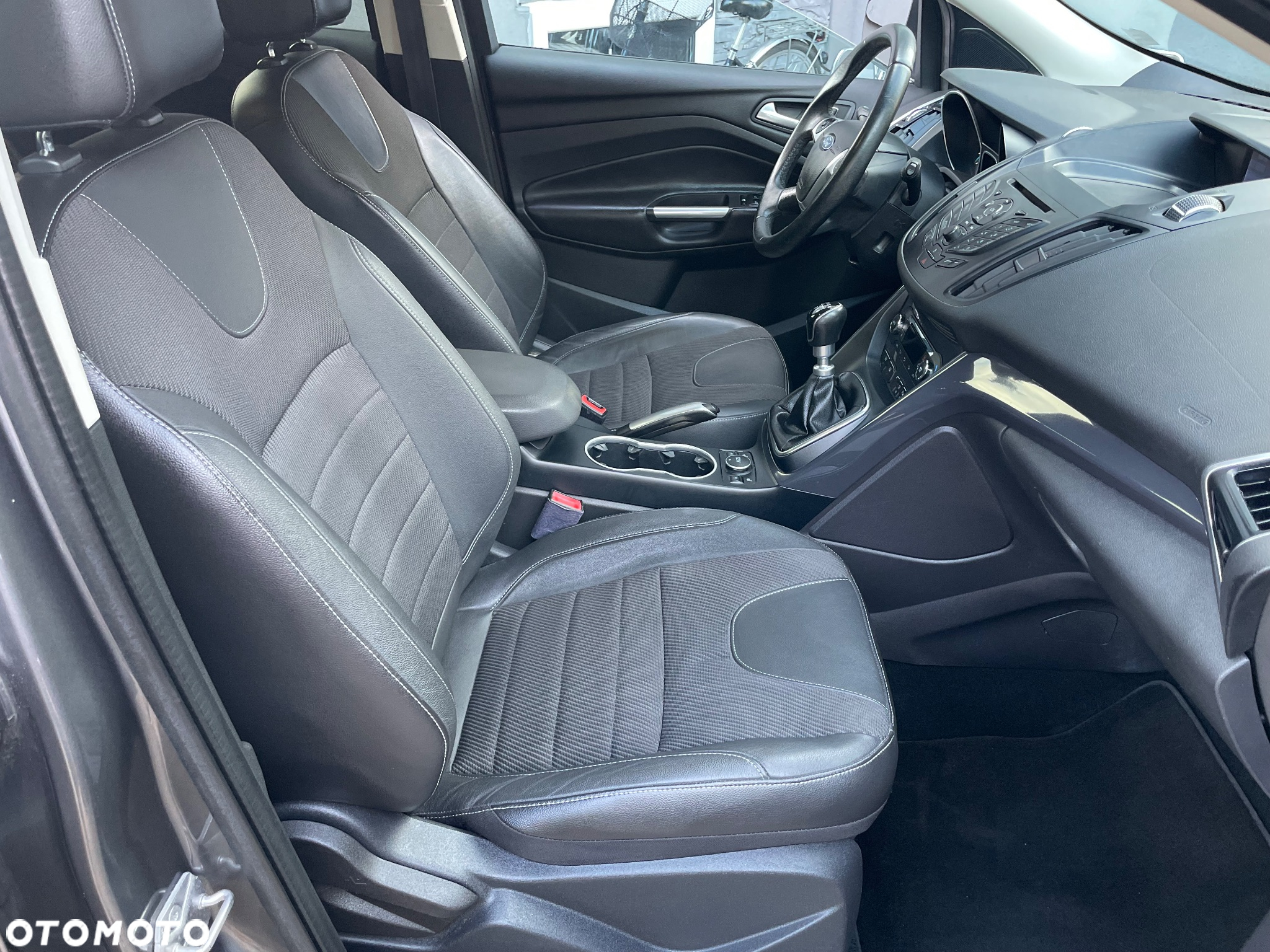 Ford Kuga 2.0 TDCi 4WD Titanium - 11