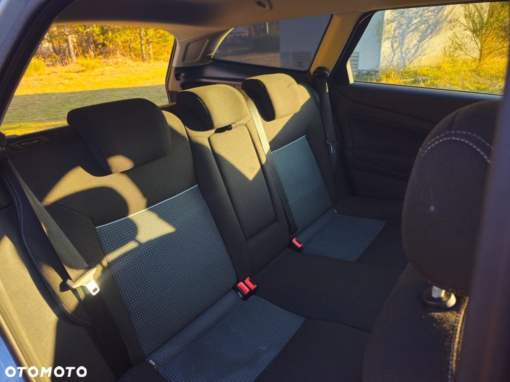 Ford Mondeo 2.0 TDCi Trend - 16