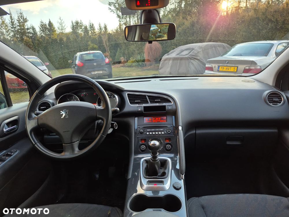 Peugeot 3008 1.6 HDi Premium - 9