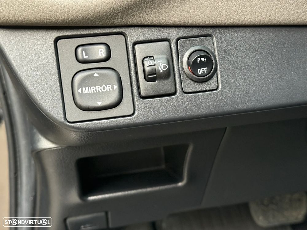 Toyota Yaris 1.5 HSD Square Collec.Bronze - 37