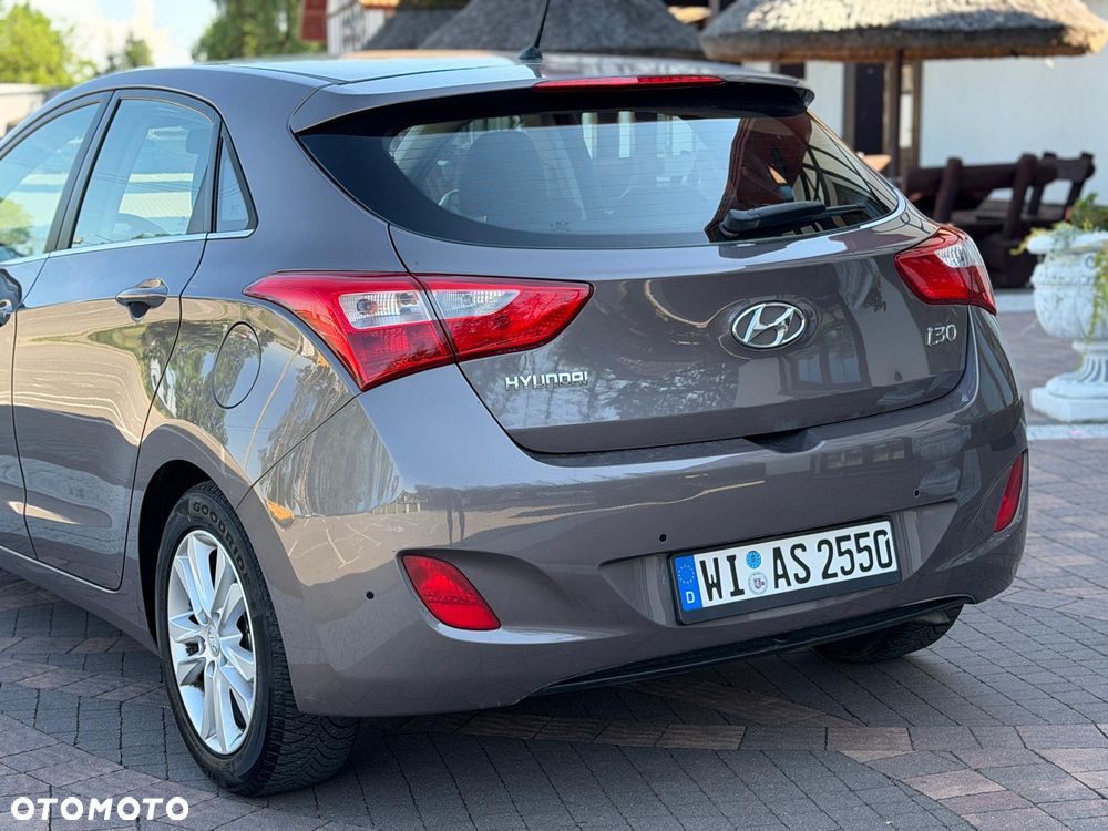 Hyundai i30 1.6 Automatik Trend - 16