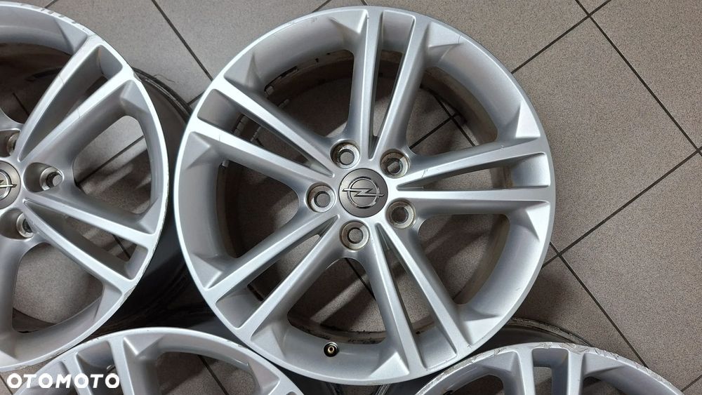 Felgi Aluminiowe 18 Opel Insignia A 5x120 ET 42 - 8