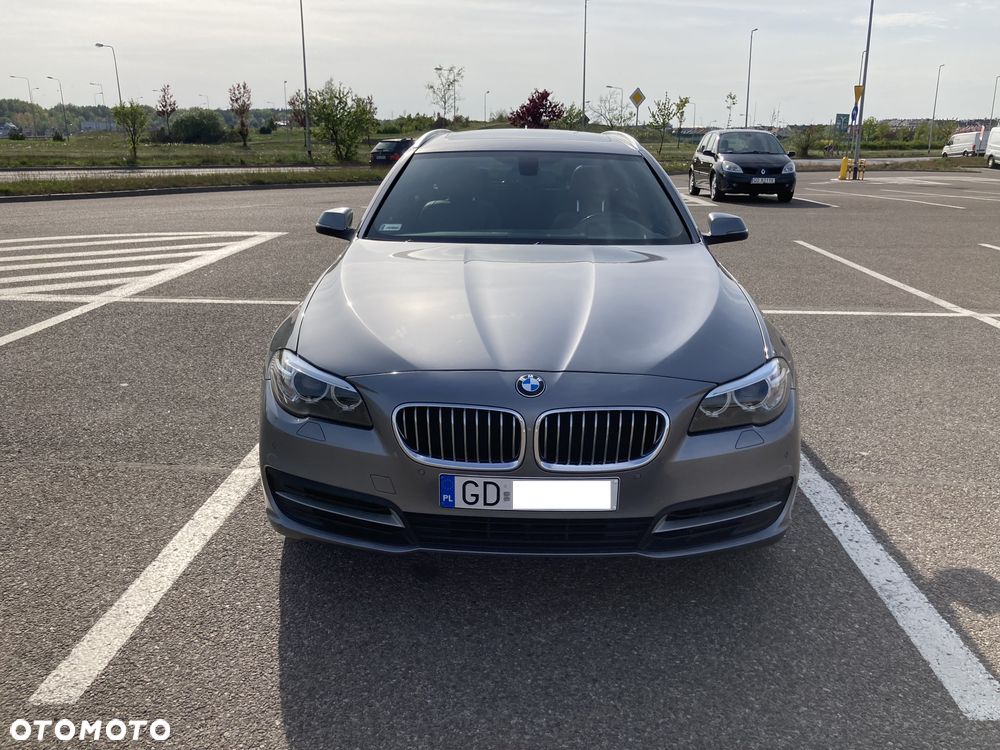 BMW Seria 5 520d Touring - 12