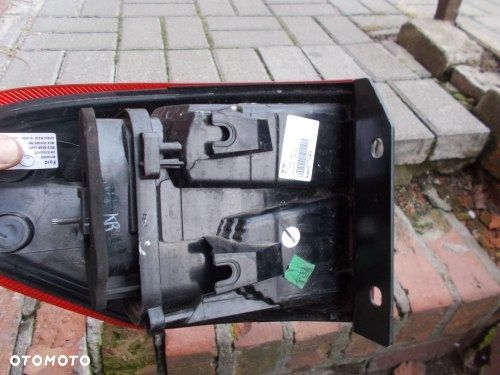 FORD ECOSPORT LIFT PRAWA TYLNA LAMPA ORYGINAŁ 90104003 - 6