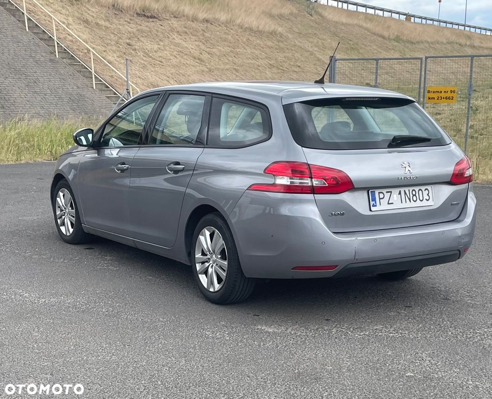 Peugeot 308 - 6