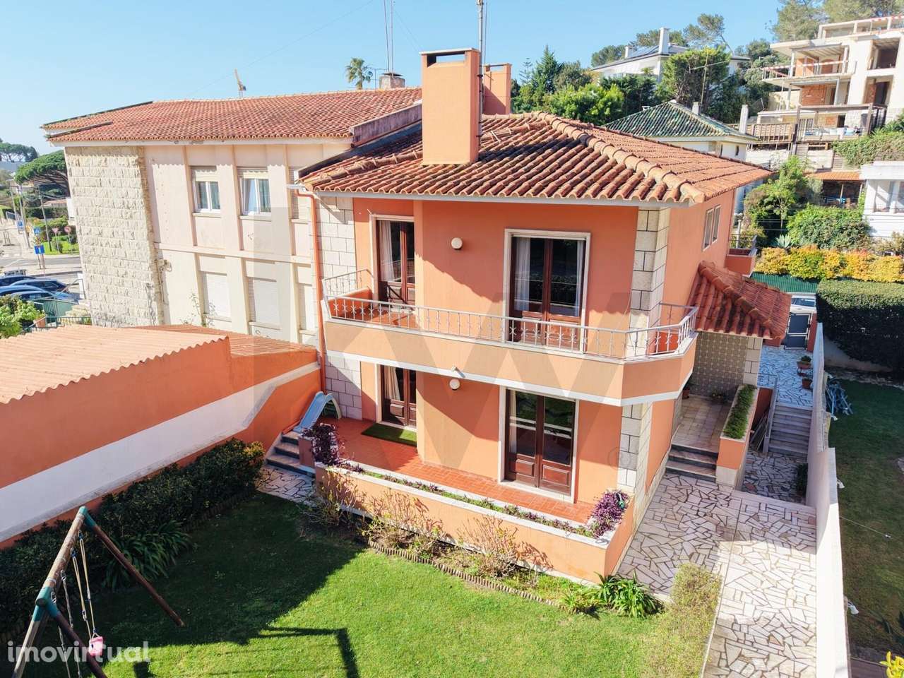 Moradia T4+1 com jardim e garagem para 3 carros na Av. de Sintra, Casc - Grande imagem: 3/60