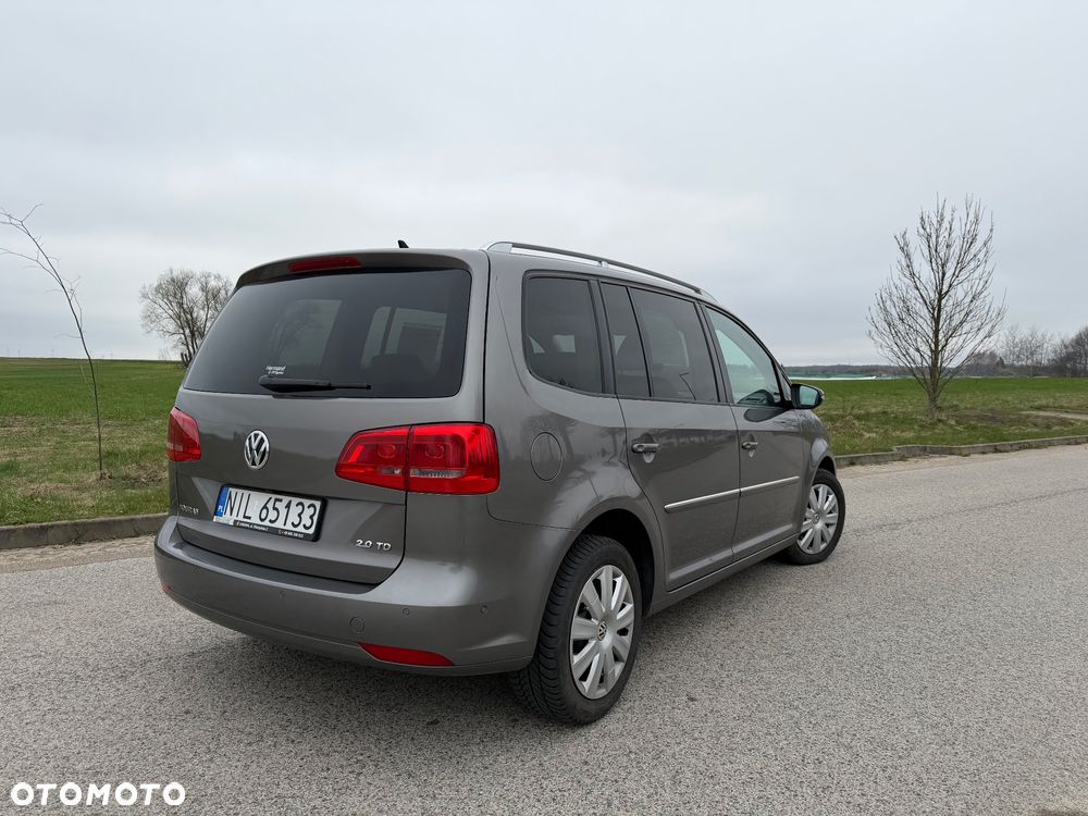 Volkswagen Touran 2.0 TDI Highline - 3