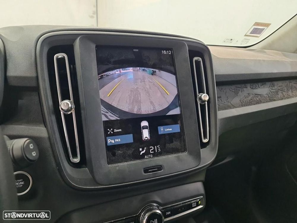 Volvo XC 40 1.5 T4 PHEV Essential - 6