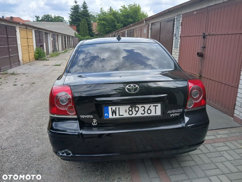 Toyota Avensis 1.8 VVT-i Sol - 5