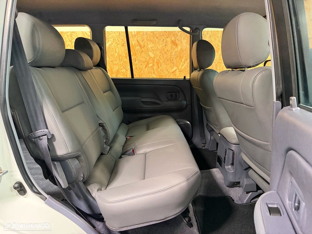 Toyota Land Cruiser 3.0 TD Pack 2 - 25