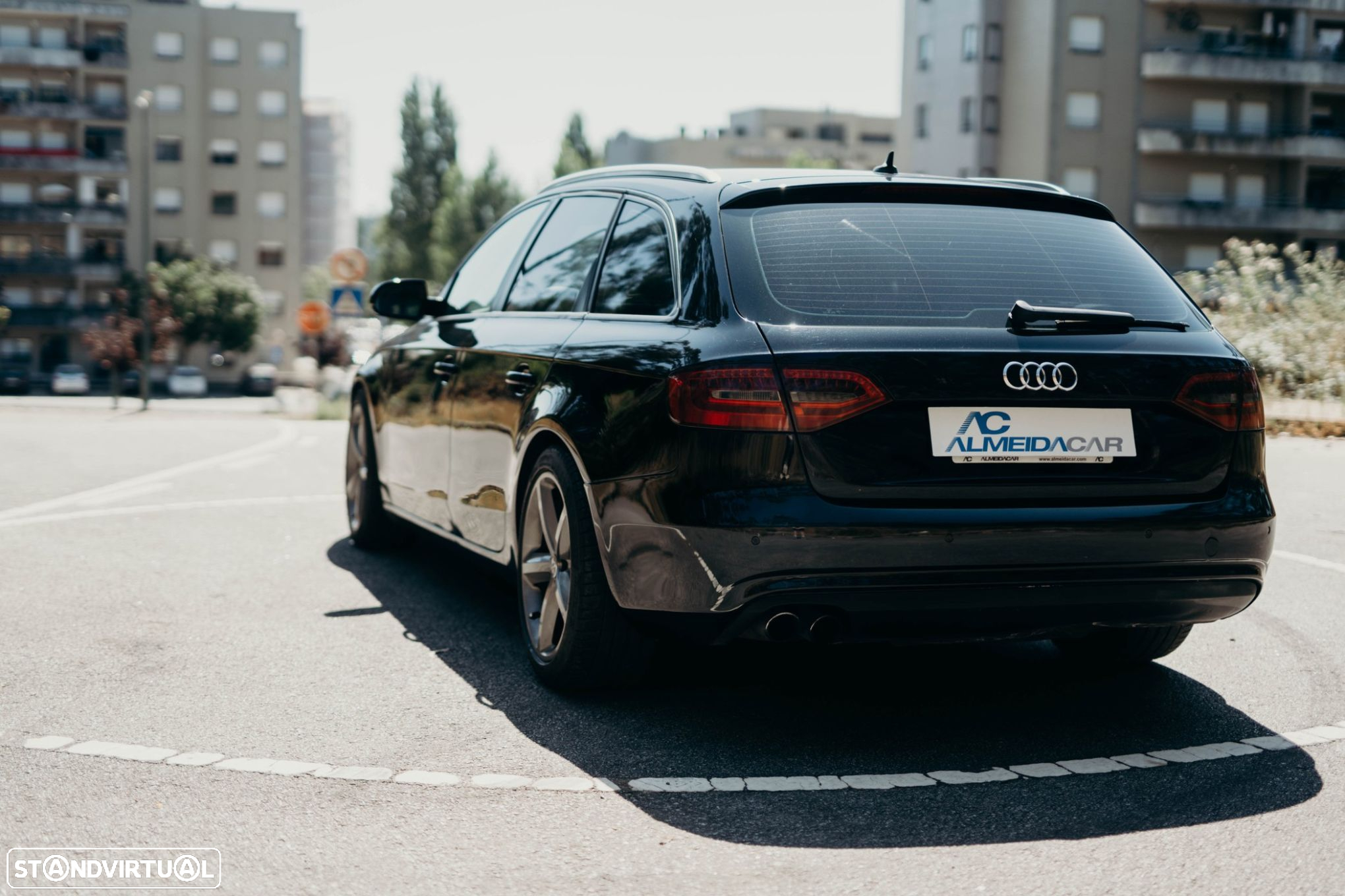 Audi A4 Avant 2.0 TDI Business Line Advance - 13