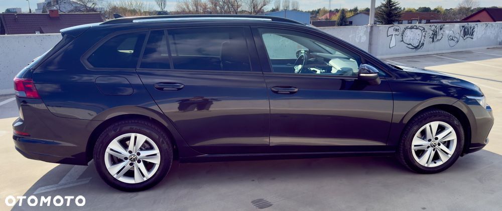 Volkswagen Golf - 8
