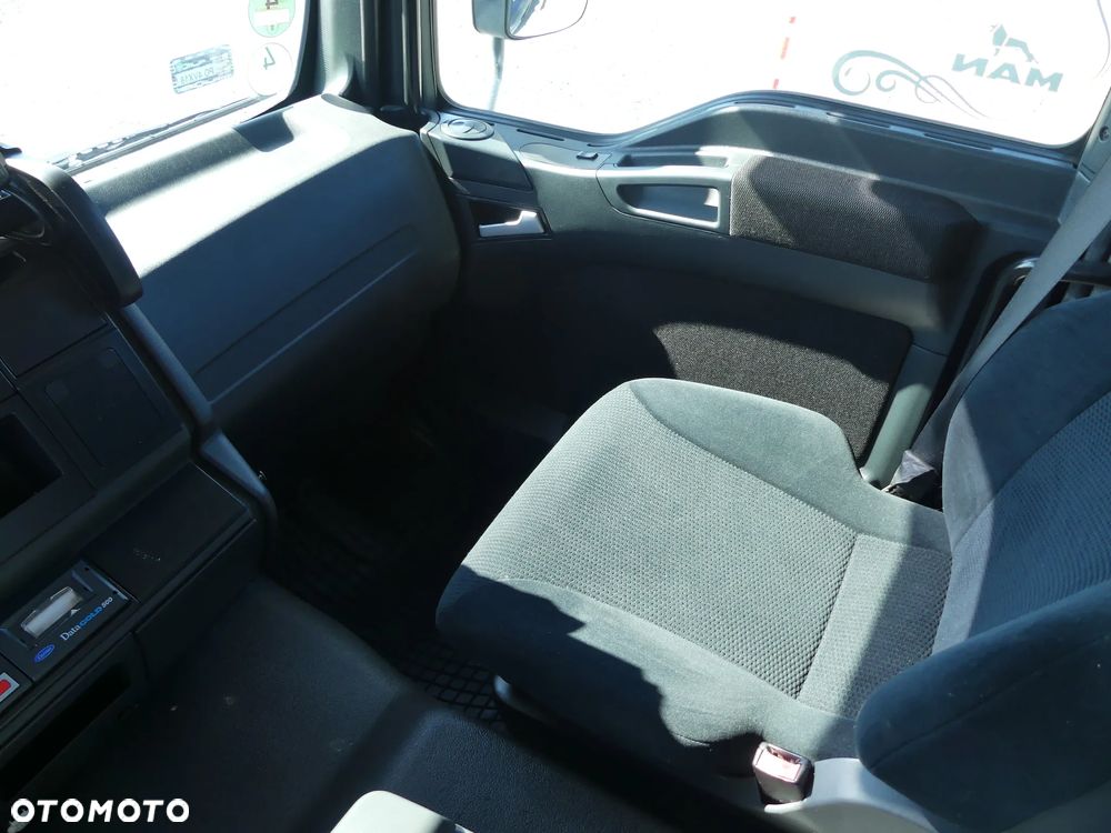 MAN TGM 18.290 / CHŁODNIA + WINDA / AUTOMAT / - 32