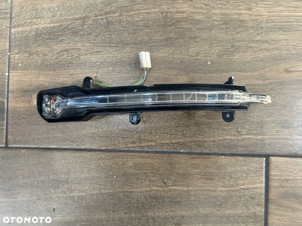 Kierunkowskaz lusterka prawy Audi Q5 SQ5 8R Q7 4L 4L0949102 ORG - 1