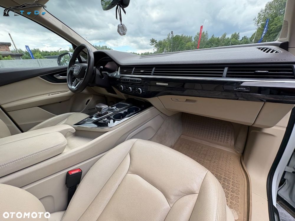 Audi Q7 3.0 TFSI Quattro Tiptronic - 35