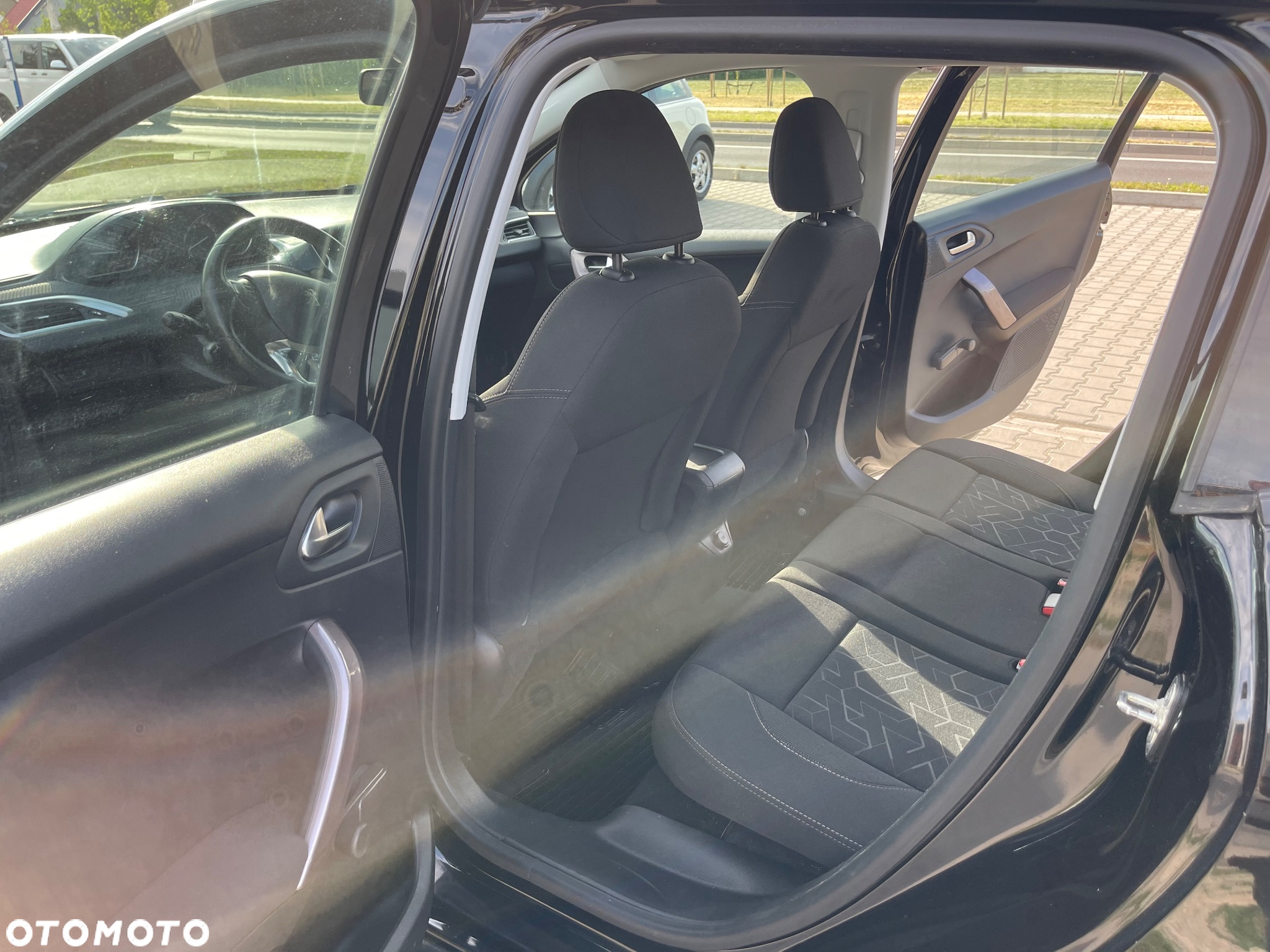 Peugeot 2008 - 16