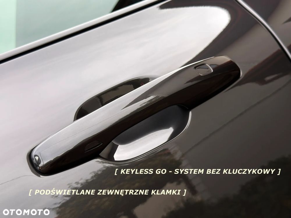 Volvo XC 60 B4 D AWD Plus Dark - 40