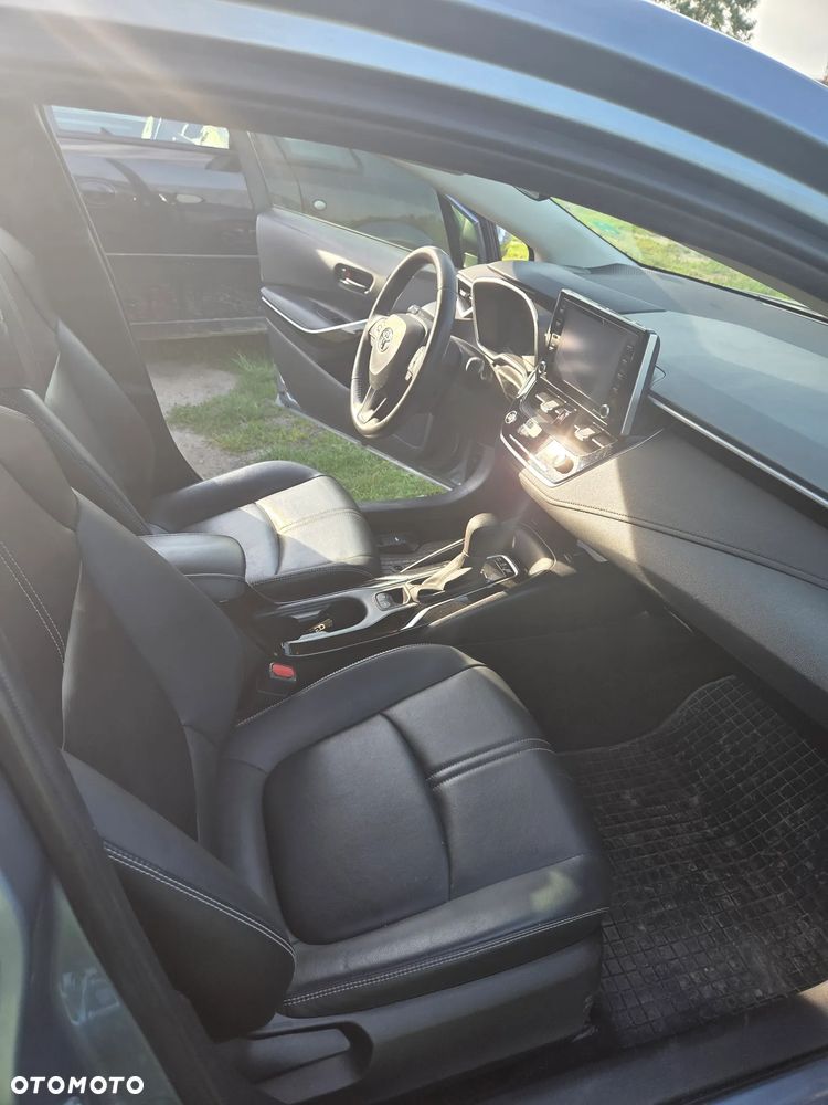 Toyota Corolla - 10