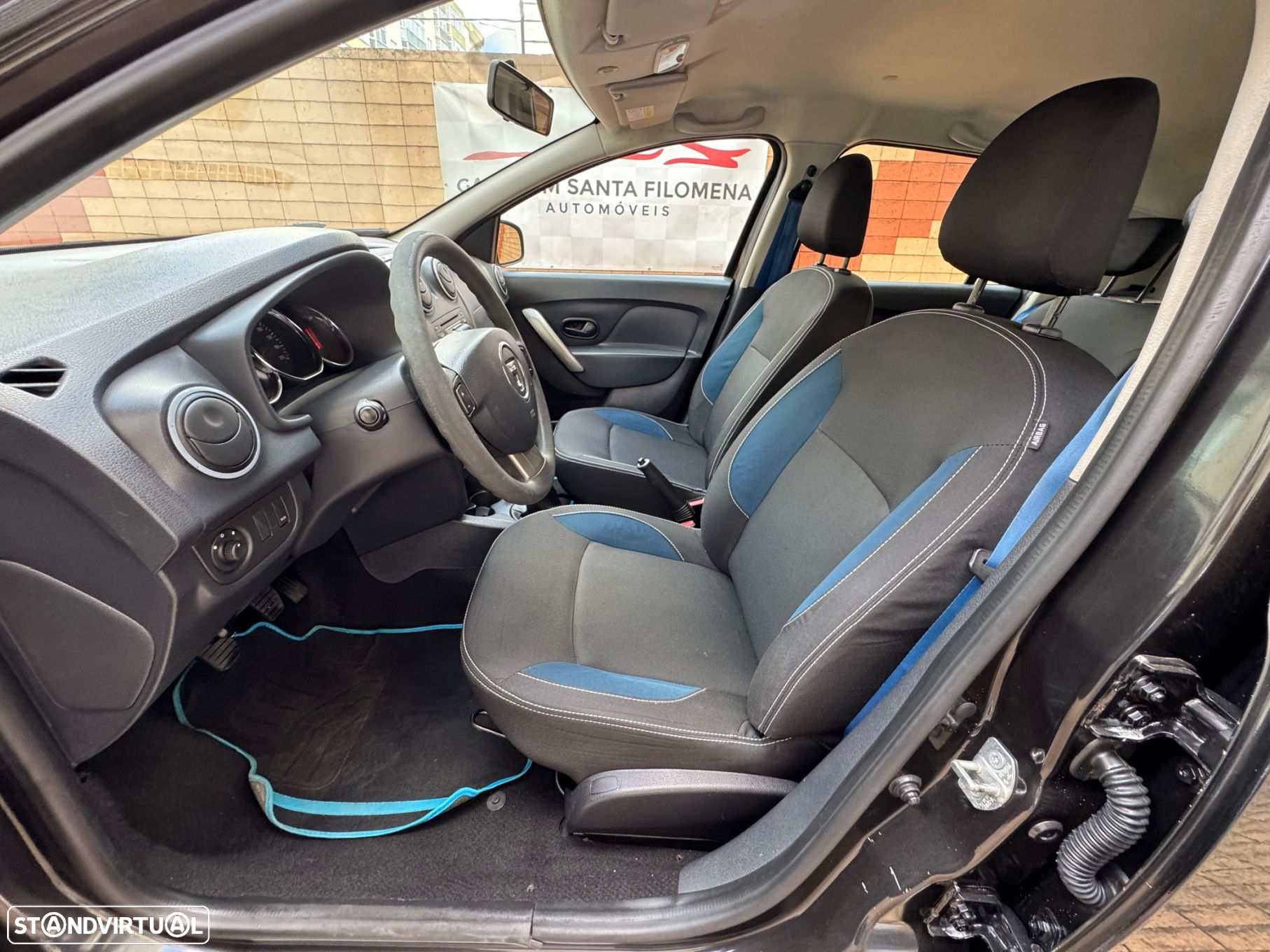 Dacia Sandero 0.9 TCe SL 10 Anos - 8