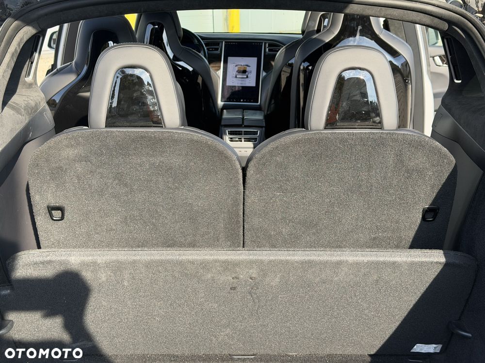 Tesla Model X Long Range Plus - 22