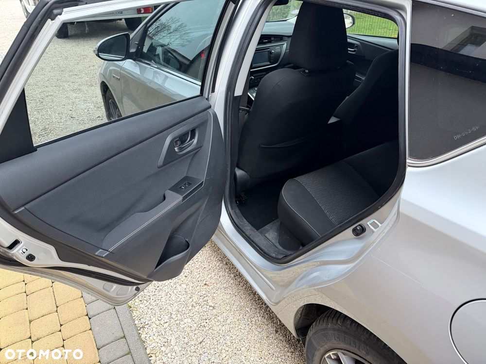 Toyota Auris - 12