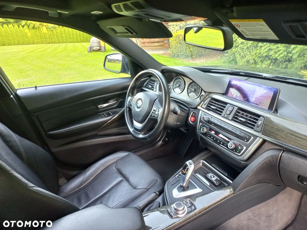 BMW Seria 3 330d Sport-Aut Luxury Line - 12
