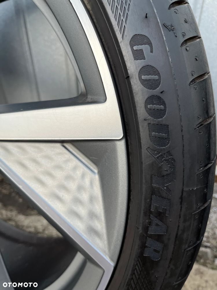 FELGI 5X112 19 8,0JX19 ET 49 8y0601025 q FELGI AUDI A3 8Y AUDI SPORT * - 5