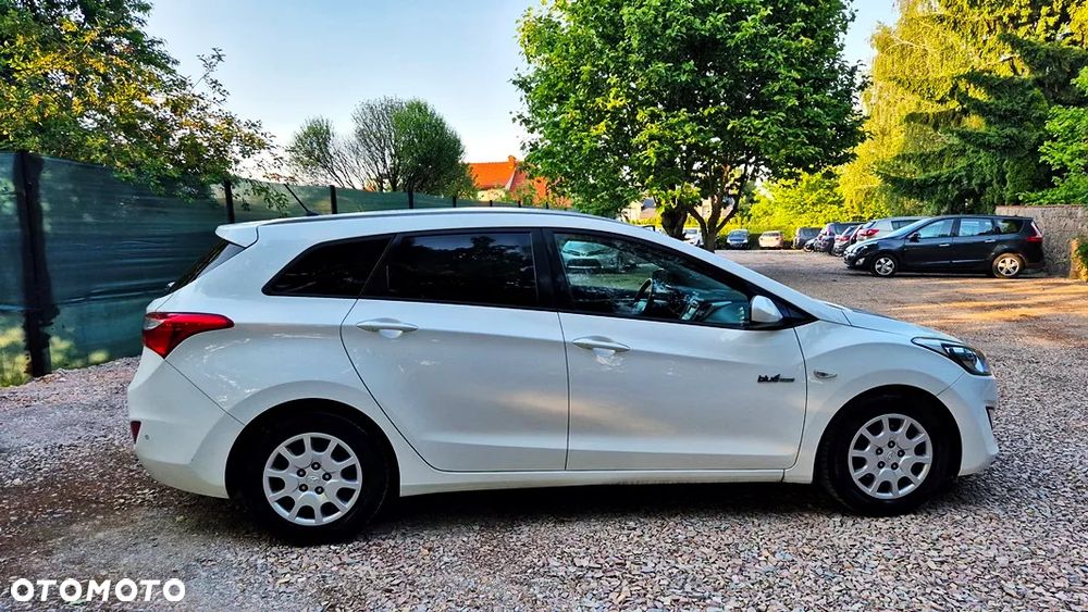 Hyundai i30 blue 1.6 GDI Style - 10