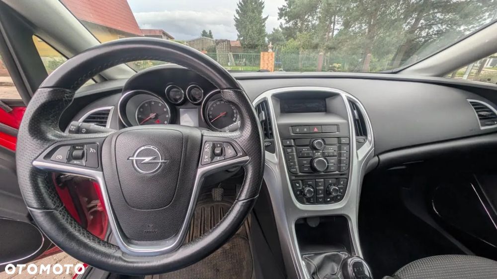 Opel Astra GTC 1.4 Turbo - 5