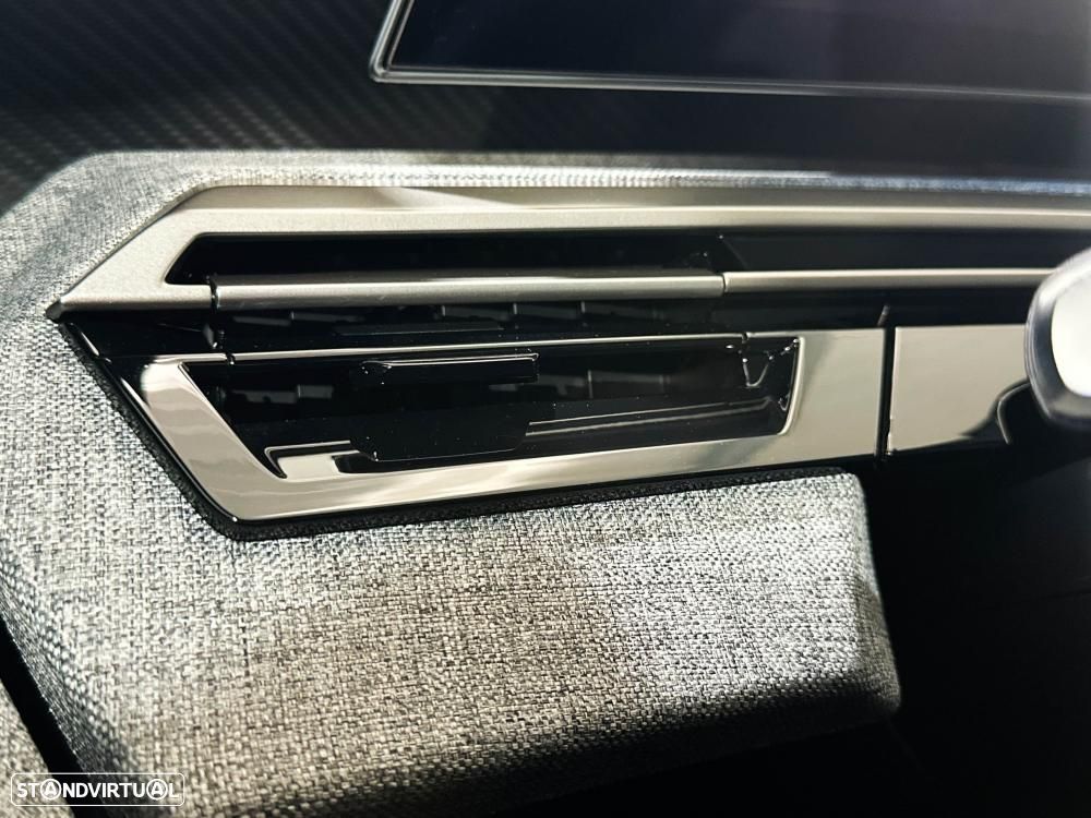 Peugeot 5008 1.2 Hybrid Allure Pack e-DCS6 - 40