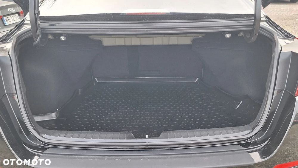 Kia Optima 1.7 CRDi L - 10