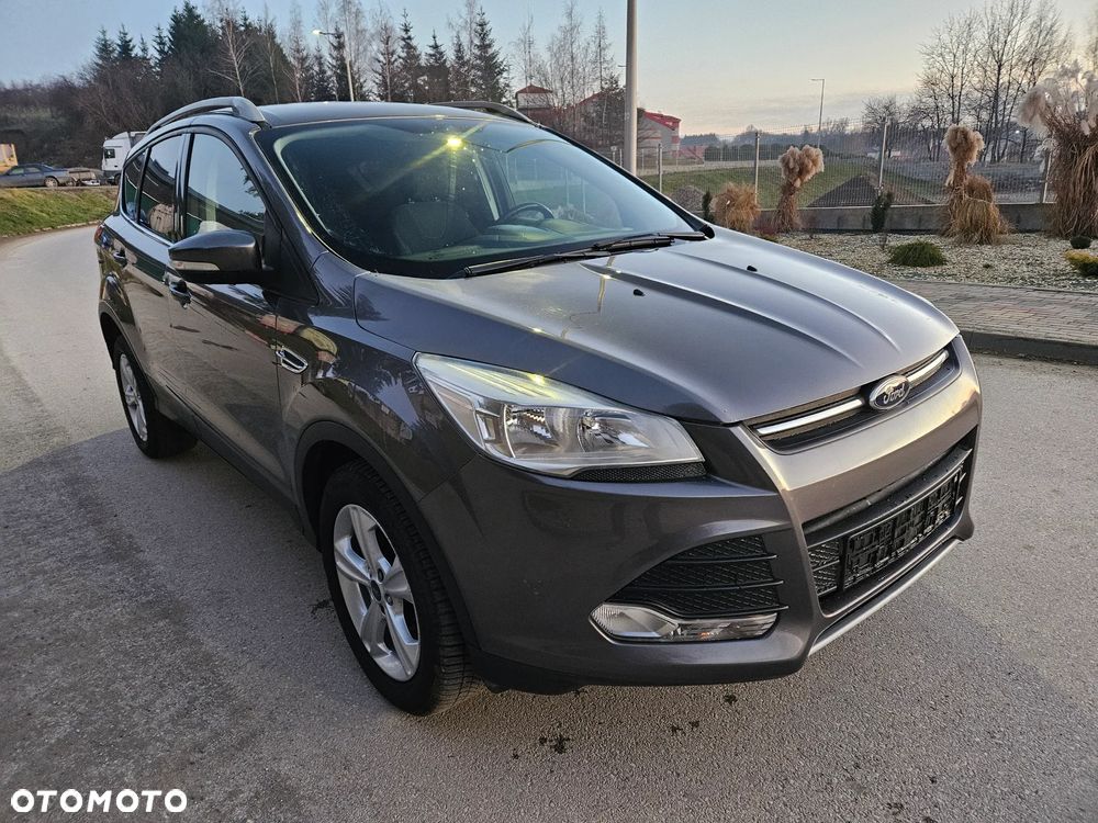 Ford Kuga - 10