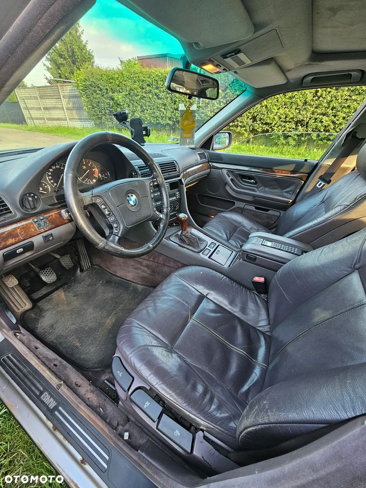 BMW Seria 7 - 6