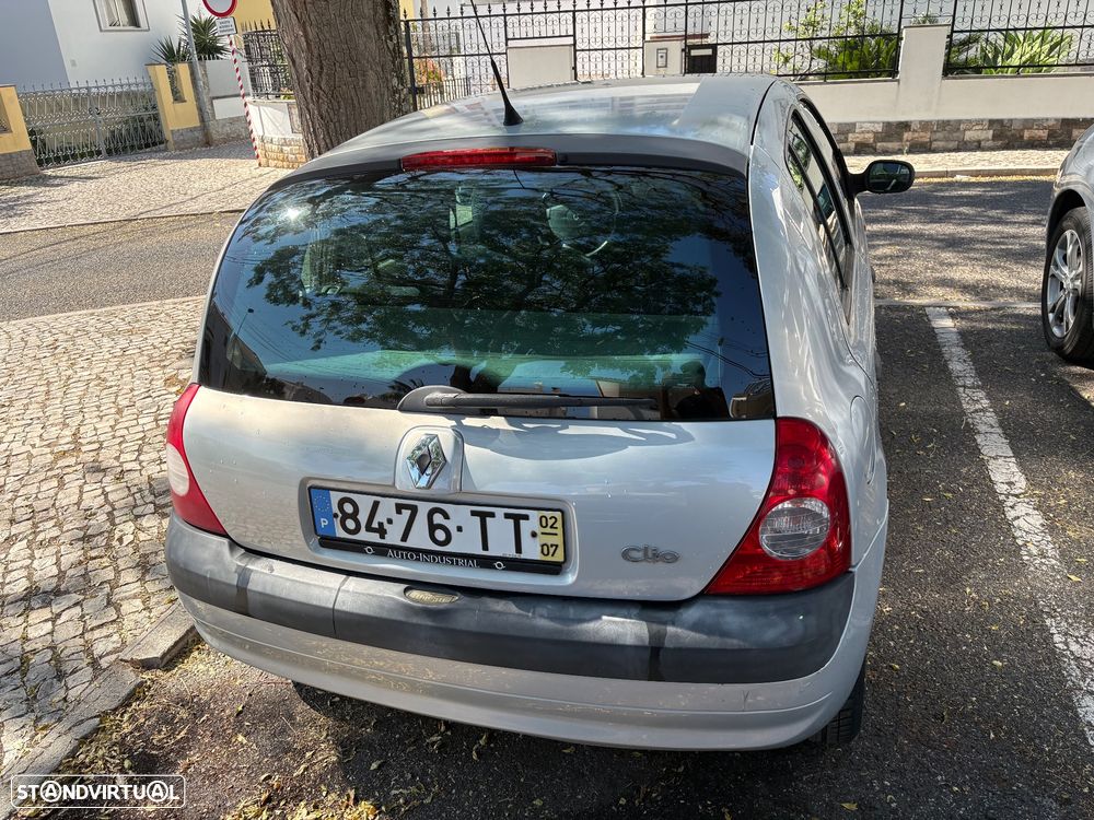 Renault Clio 1.2 16V Expression - 8