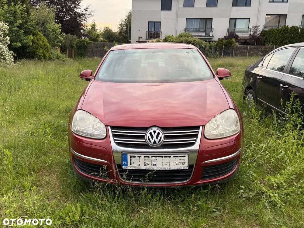 Volkswagen Jetta 1.6 Comfortline - 3