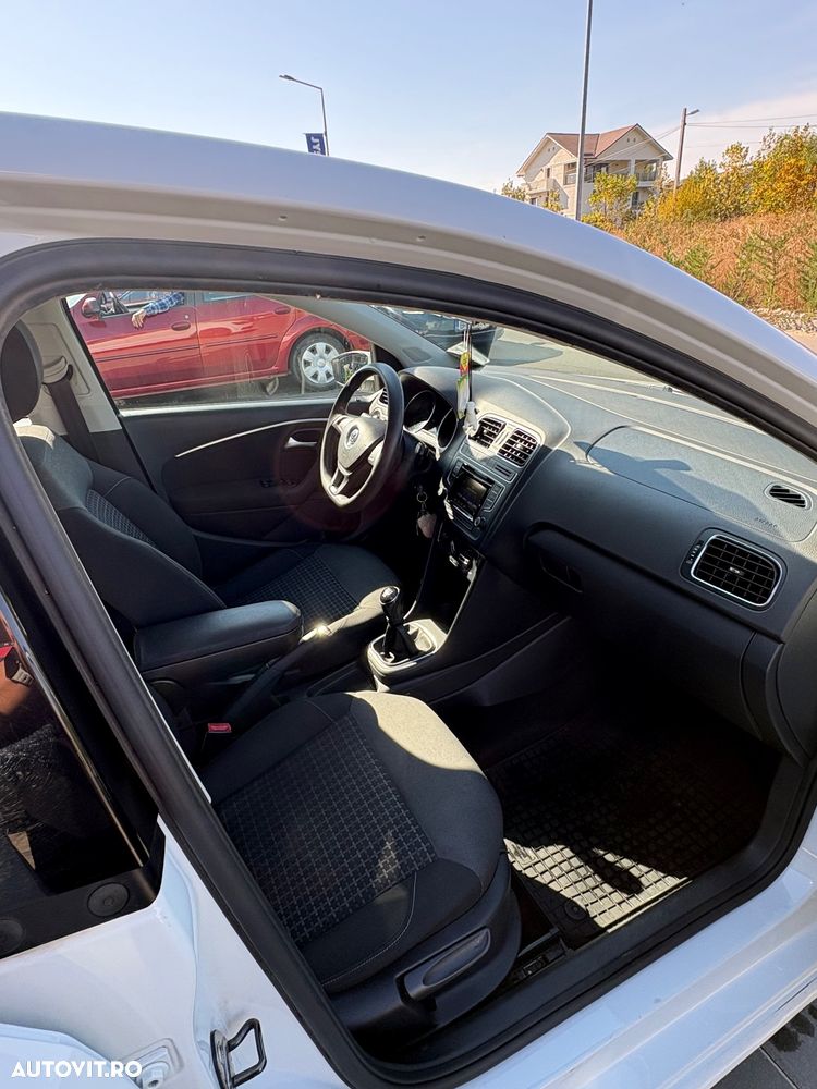 Volkswagen Polo - 10
