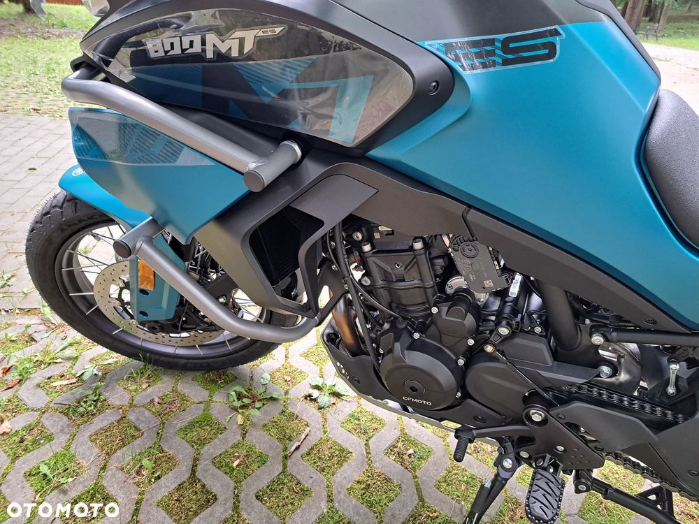 CFMoto MT - 8