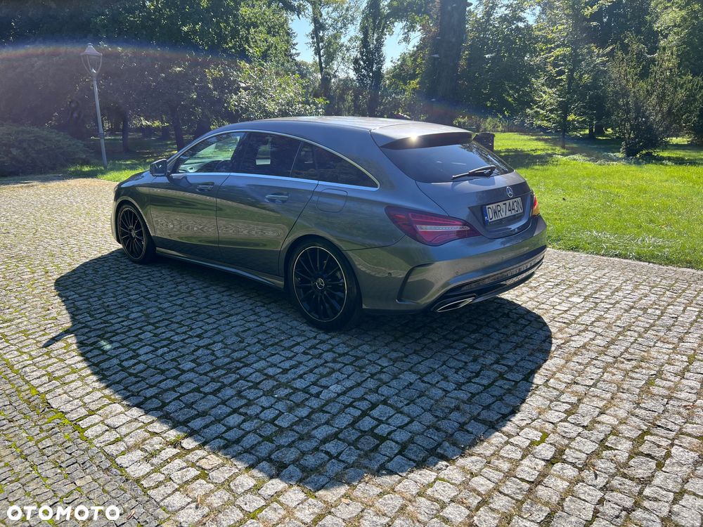 Mercedes-Benz CLA 180 7G-DCT AMG Line - 4