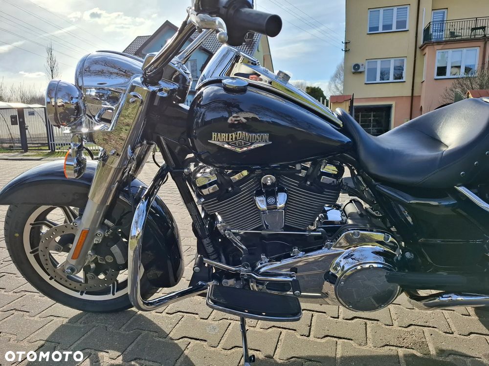 Harley-Davidson Touring Road King - 10