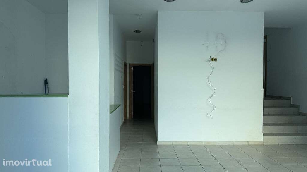 Loja com 130 m2 em Odivelas - Grande imagem: 3/6