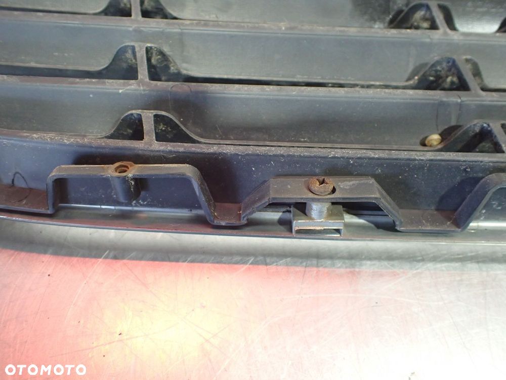 GRILL ATRAPA SUZUKI WAGON R II 1.3 B - 11