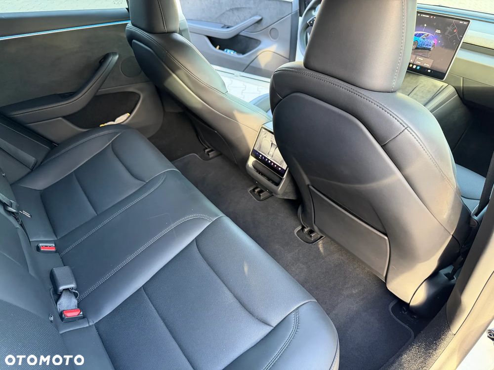 Tesla Model 3 Langstreckenbatterie Allradantrieb Dual Motor - 15