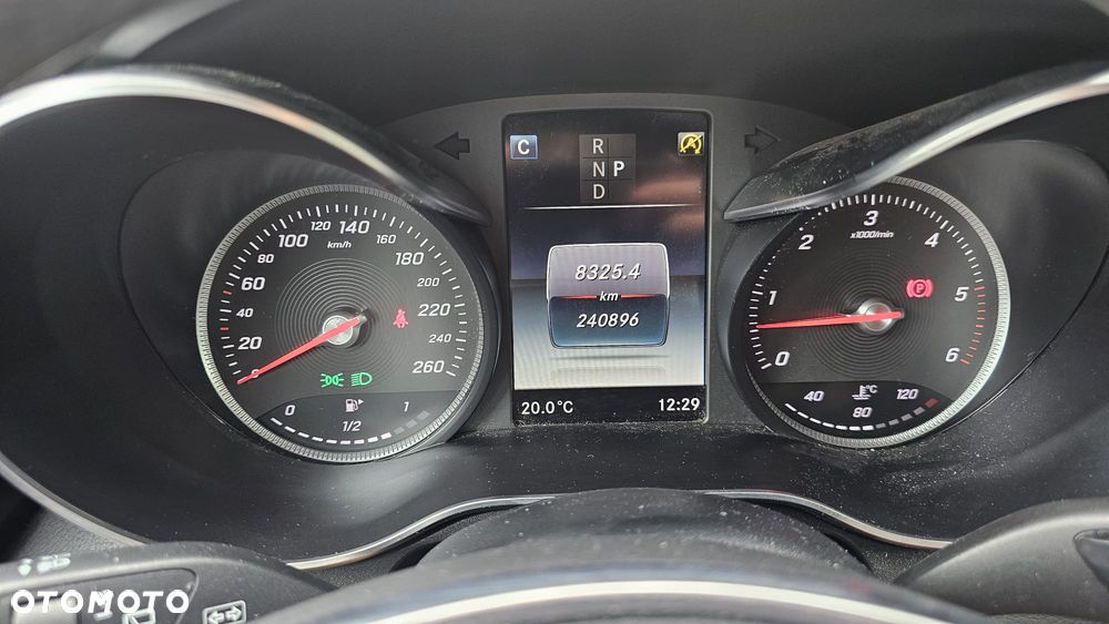 Mercedes-Benz GLC 350 d 4-Matic - 28