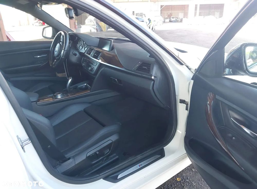 BMW Seria 3 328i xDrive Sport-Aut Modern Line - 8