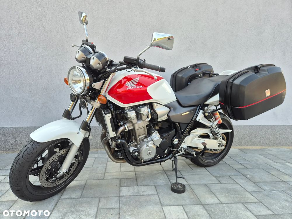 Honda CB - 2