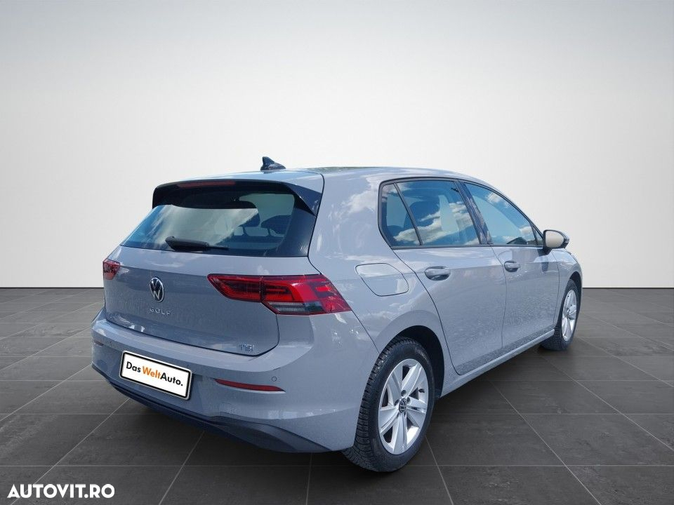 Volkswagen Golf - 6
