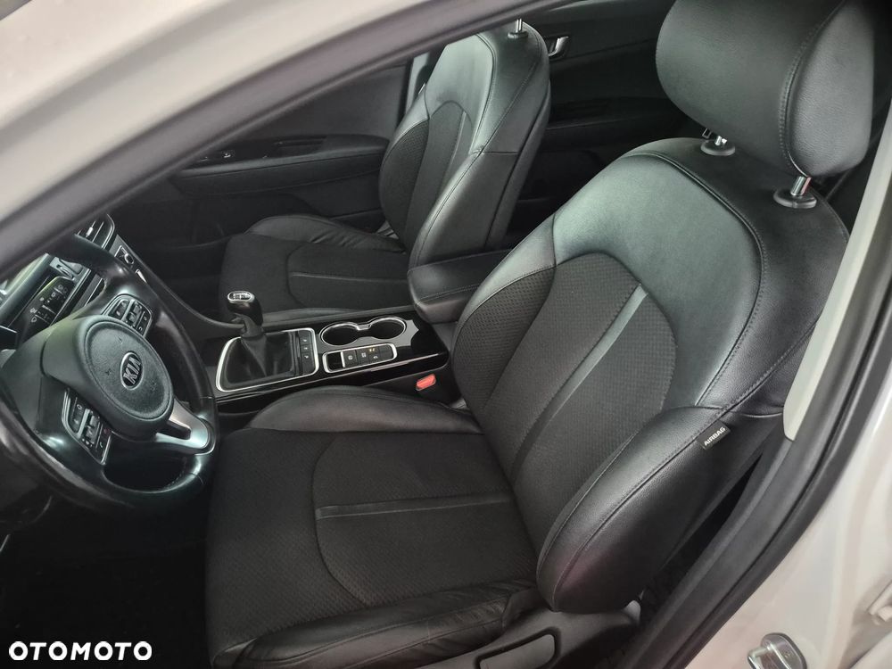 Kia Optima - 10