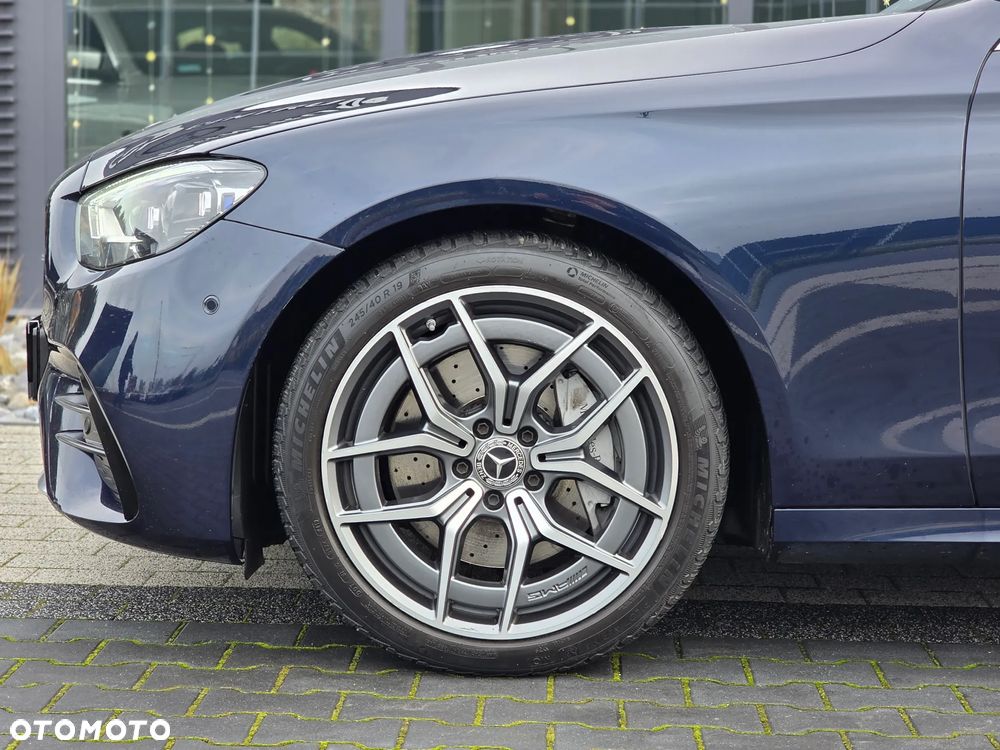 Mercedes-Benz Klasa E 220 d 4-Matic Avantgarde - 13