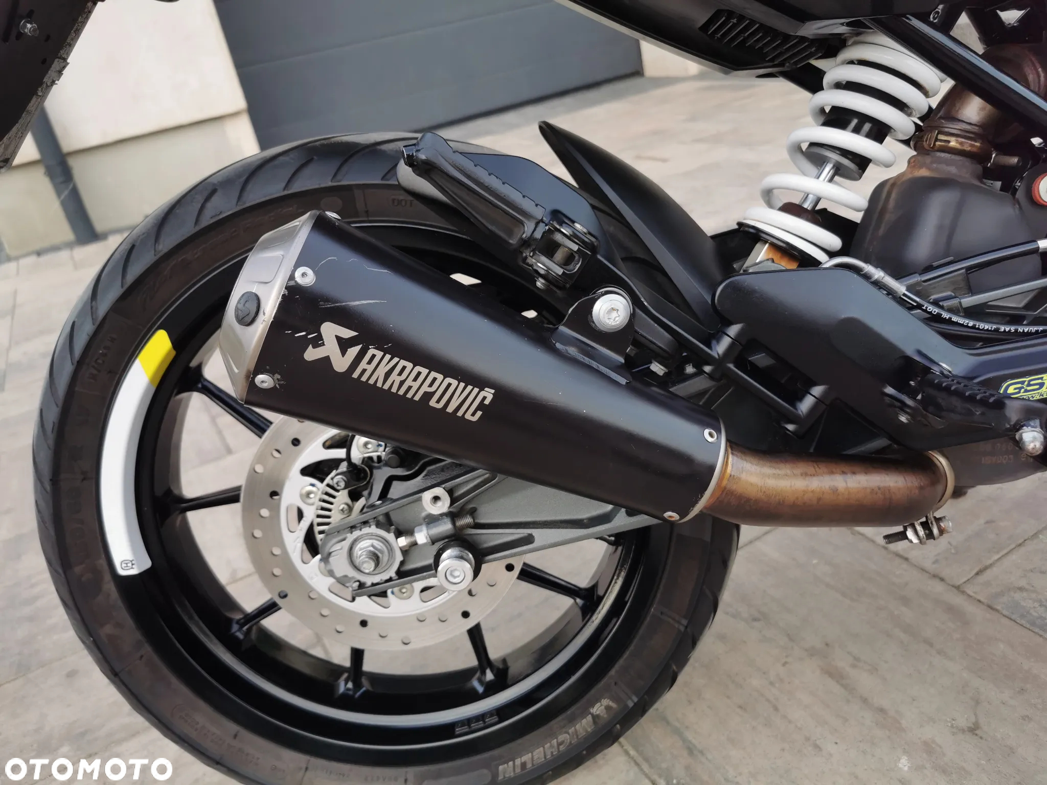 Husqvarna Vitpilen - 18