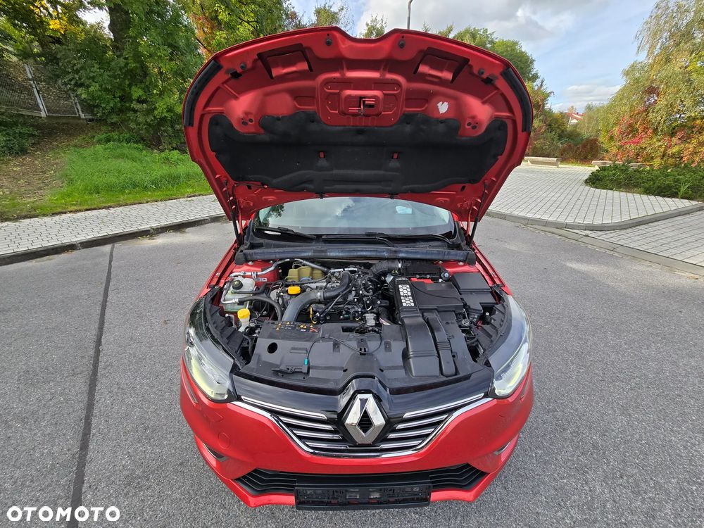 Renault Megane ENERGY TCe 130 EDC BOSE EDITION - 16